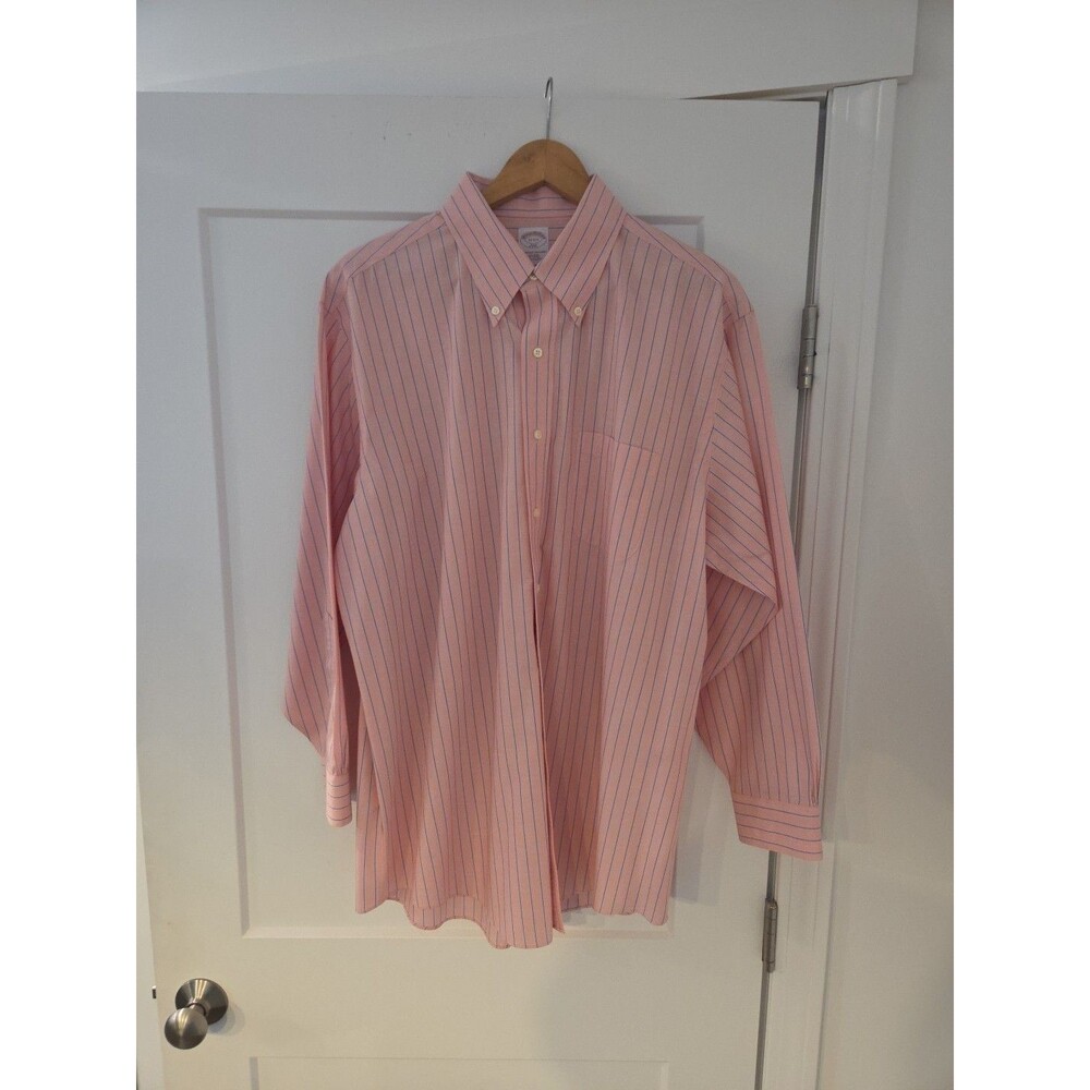 #143 Vintage Brooks Brothers 346 Men XL  17 2/3 button up dress shirt pink/blue